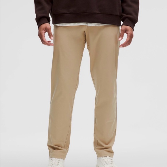 Men's Tan Lululemon Relaxed Tapered Trouser 34
